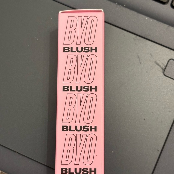 Youth Foria BYO Blush “Turn Up The Sunshine NIB - Picture 3 of 3